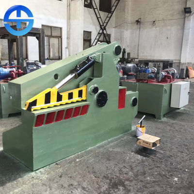 La ferraglia per il taglio di metalli dell'alligatore dei tagli del residuo elettrico tosa il movimento conveniente