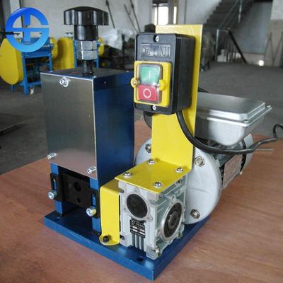 Modello a macchina automatico economizzatore d'energia TMS-025 di spogliatura del cavo dell'estrattore del filo di rame