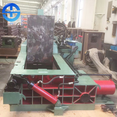 contenitore 1400*800*700mm di materiali della pressa per balle della ferraglia di pressione 135T