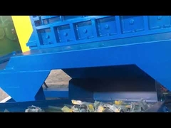 Trituratore a due alberi per impieghi gravosi, macchina per la frantumazione di metalli, 45 Kw * 2 di potenza